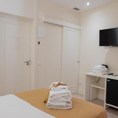 Ch Velarde Hotel Madrid Luaran gambar