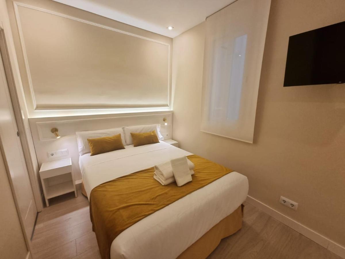 Ch Velarde Hotel Madrid Luaran gambar