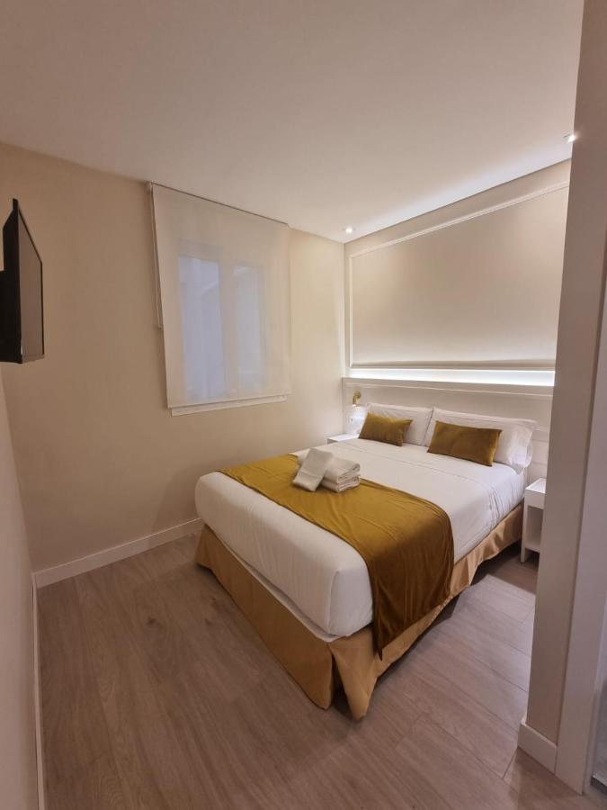 Ch Velarde Hotel Madrid Luaran gambar